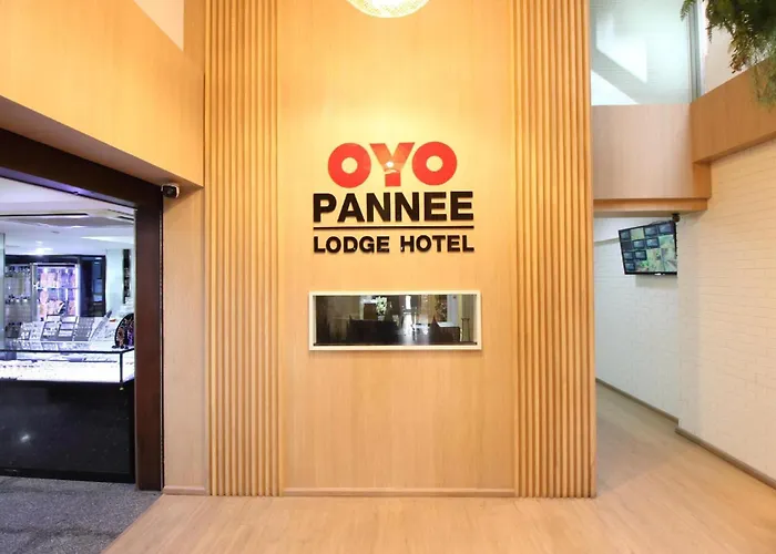 ホテル Pannee Khaosan - Sha 3*